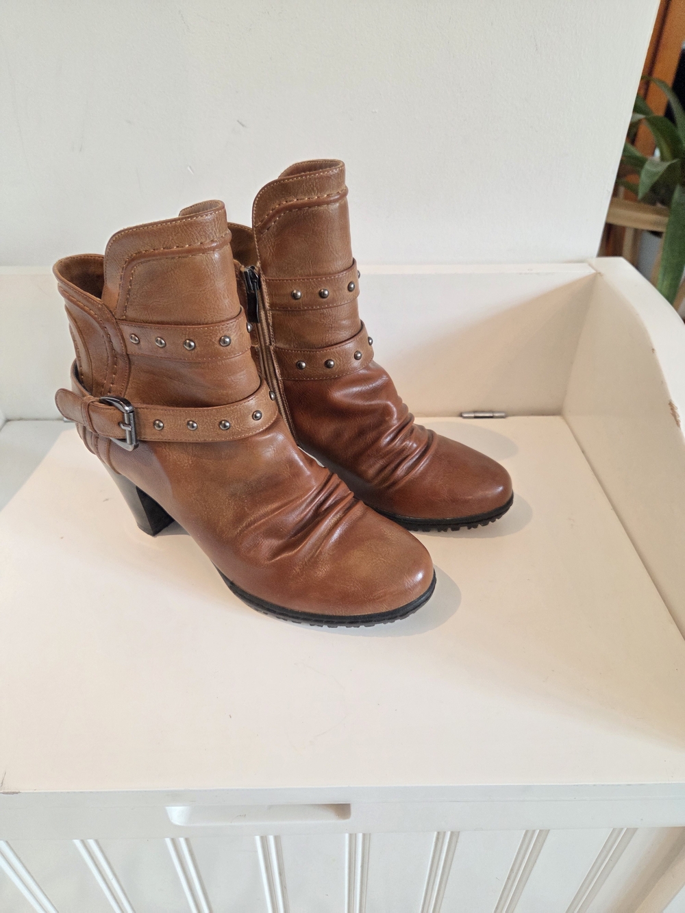 Cute Brown Women's Ankle Boots